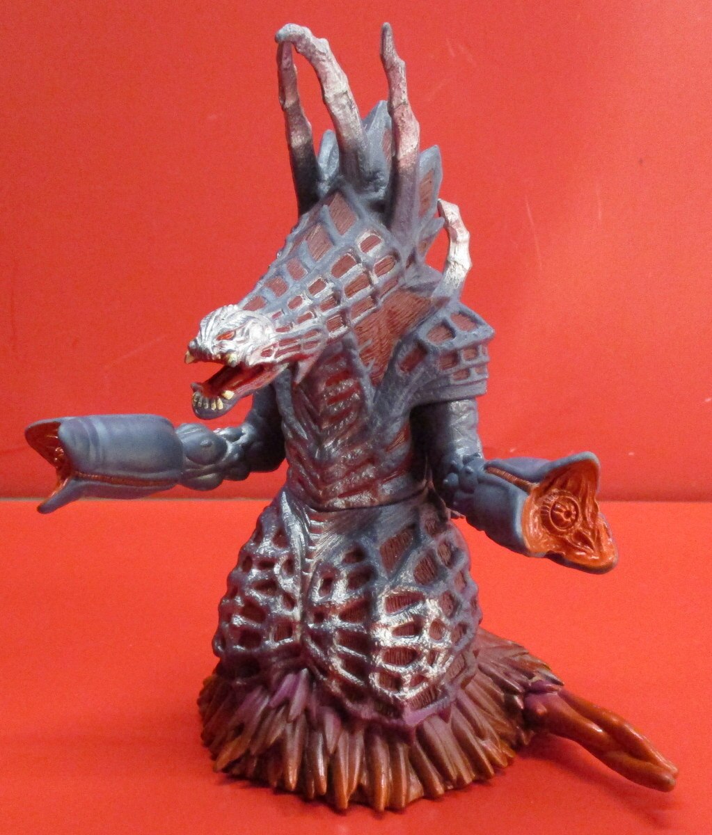 Bandai Ultra Hero And Kaiju Series Ultraman Cosmos Hen Sandros