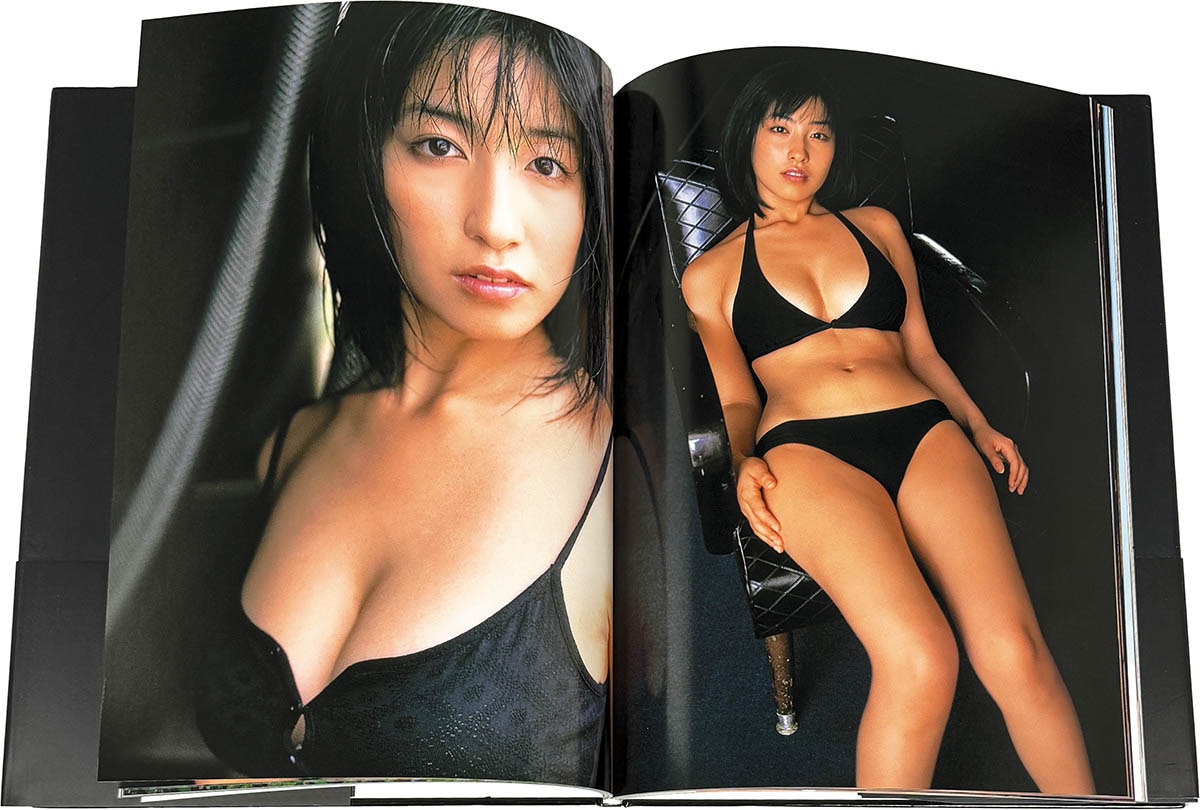佐藤寛子 ボムカードリミテッド トレーディングカード 【公式通販】