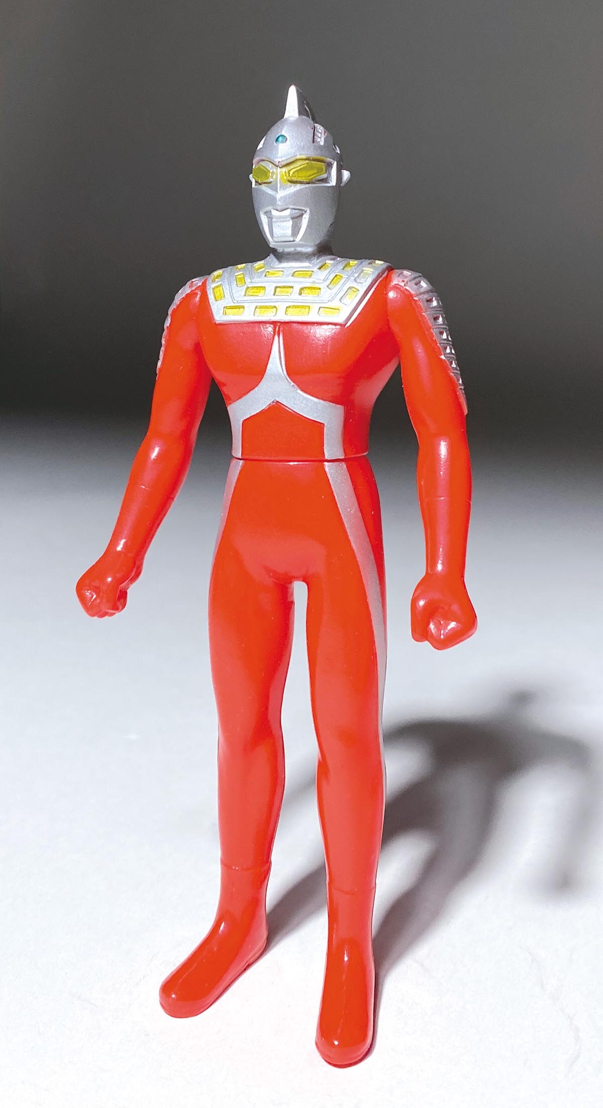 バンダイ KING OF THE HERO ウルトラセブン