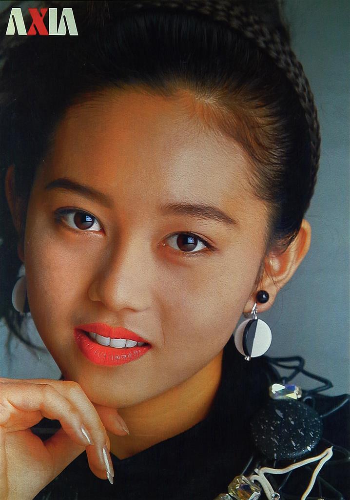浅香唯 AXIA B2ポスター