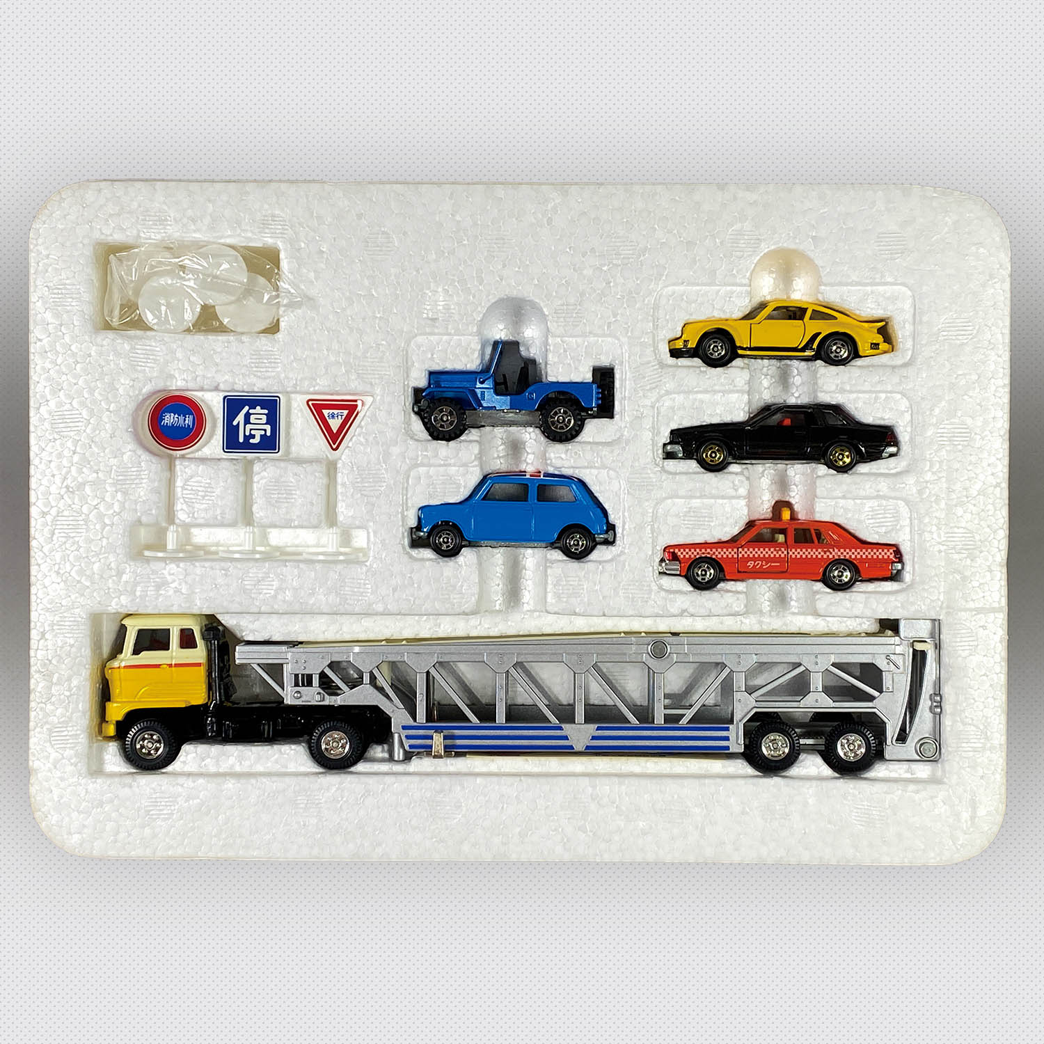 新品未開封 送料無料 トミカ トランスポーター 3台セット - メルカリ