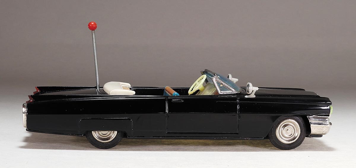 激安価格の イチコー キャデラックオープンカー（ブラック） ミニカー