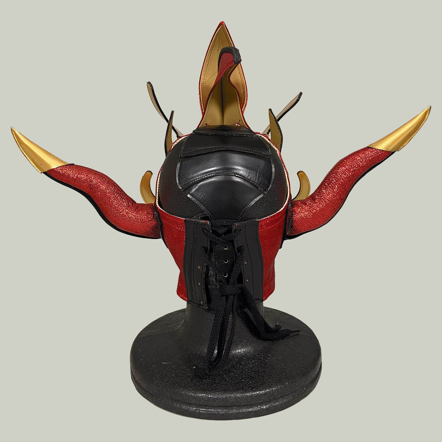 5529] 豊島製 獣神サンダーライガー 赤ラメ×金・黒ラメ入りフチ