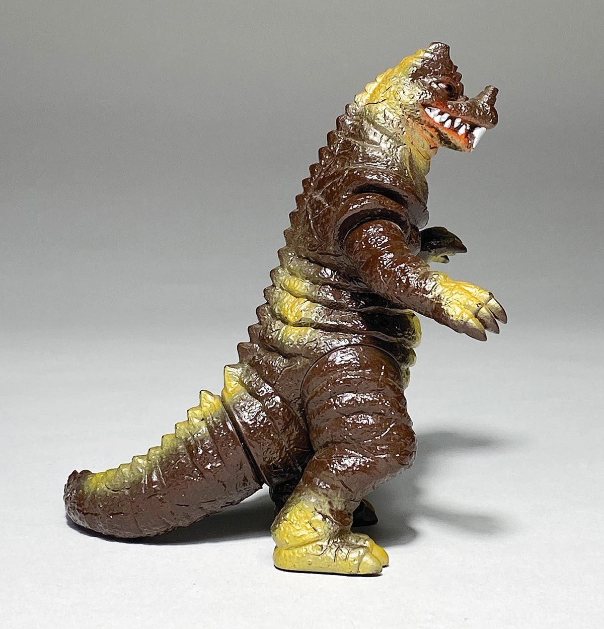 ポピー キングザウルス クレッセント