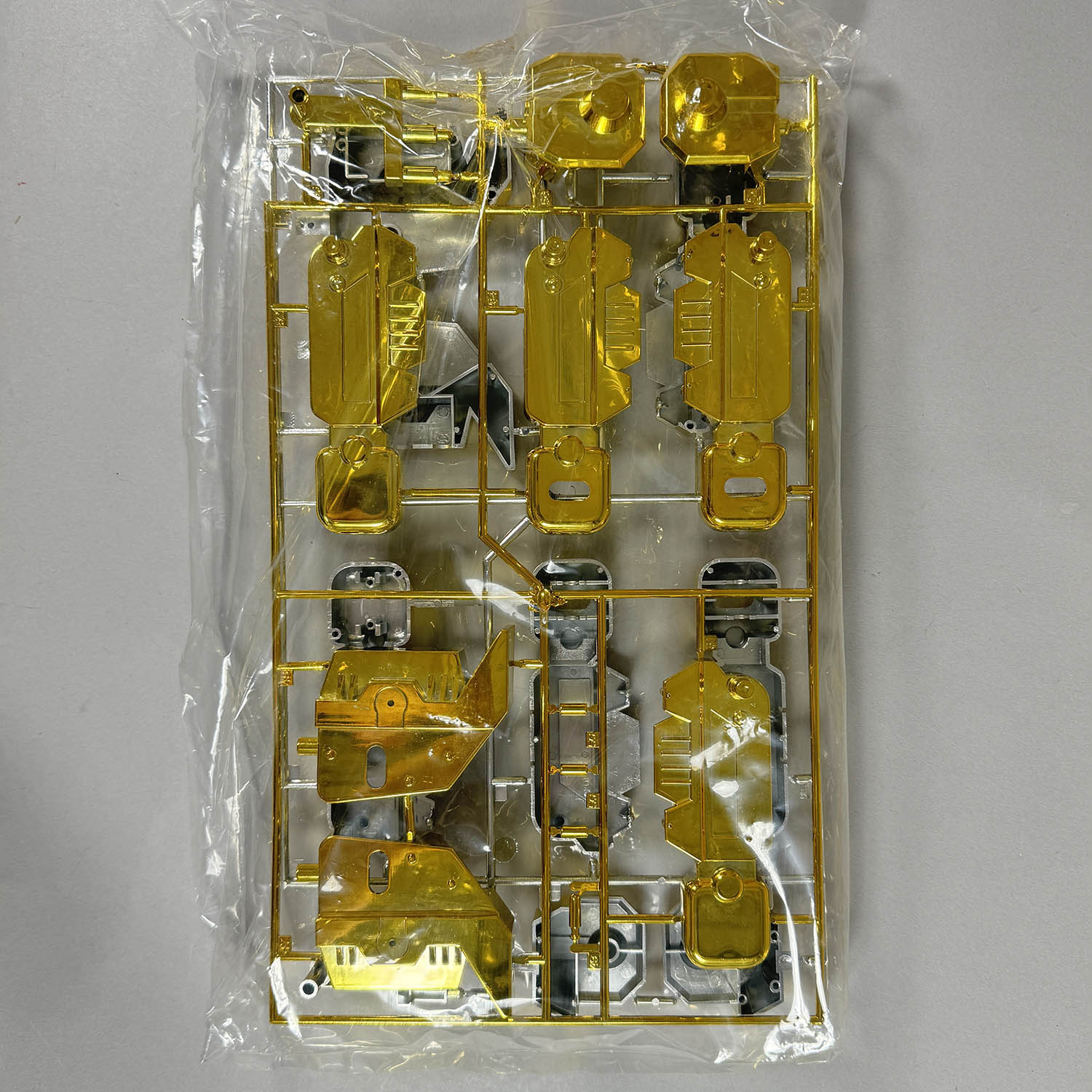 激レア ガンプラ 元祖SDガンダム 聖龍巨神ドラグーンパレス 金メッキver 激レア ガンプラ 元祖SDガンダム 聖龍巨神ドラグーンパレス