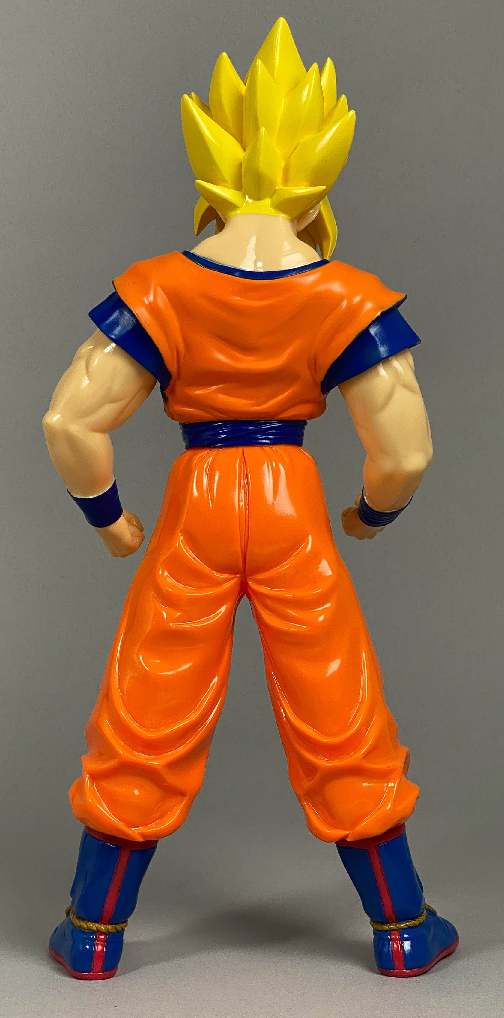 鳥山明監修スーパーサイヤ人孫悟空 フィギュア ザベストオブDBZ