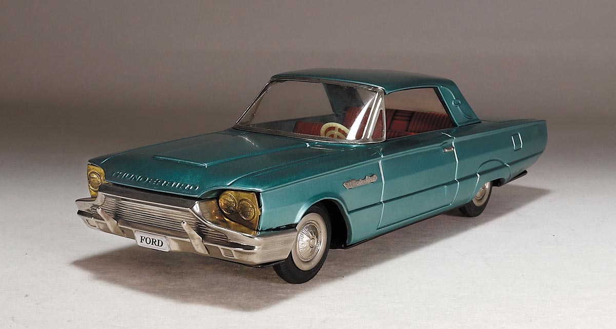 アサヒ玩具 フォードサンダーバード（1965年型4代目）