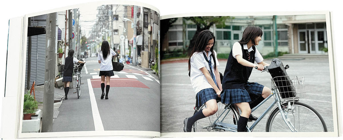 堀北真希×黒木メイサ ２名直筆サイン入写真集 【篠山紀信】 71qUuaLSVNL._UF894,1000_QL80_.jpg