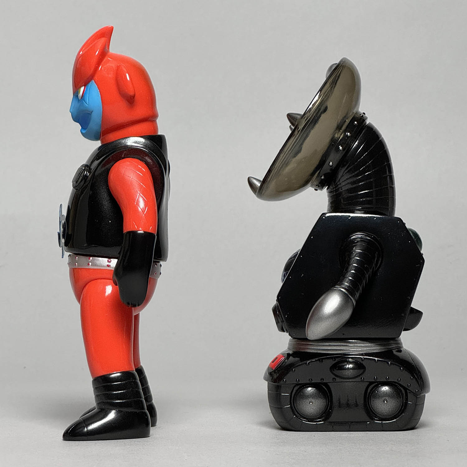 Diecaptor 01 & Die Brain