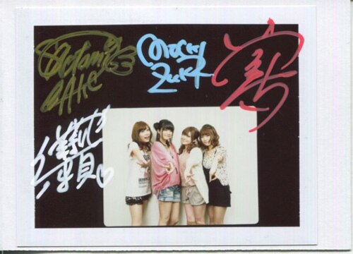 伊瀬茉莉也/明坂聡美/持月玲依/國立幸 直筆サイン入りポラロイド