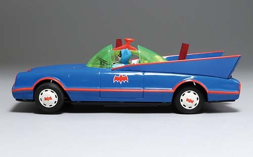 アオシン/日本製 バットモービル (BATMOBILE)