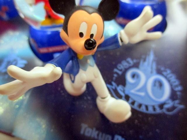 東京ディズニーランド 20周年置物 ミッキーマウス スノーグローブ