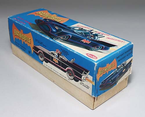 アオシン/日本製 バットモービル (BATMOBILE)