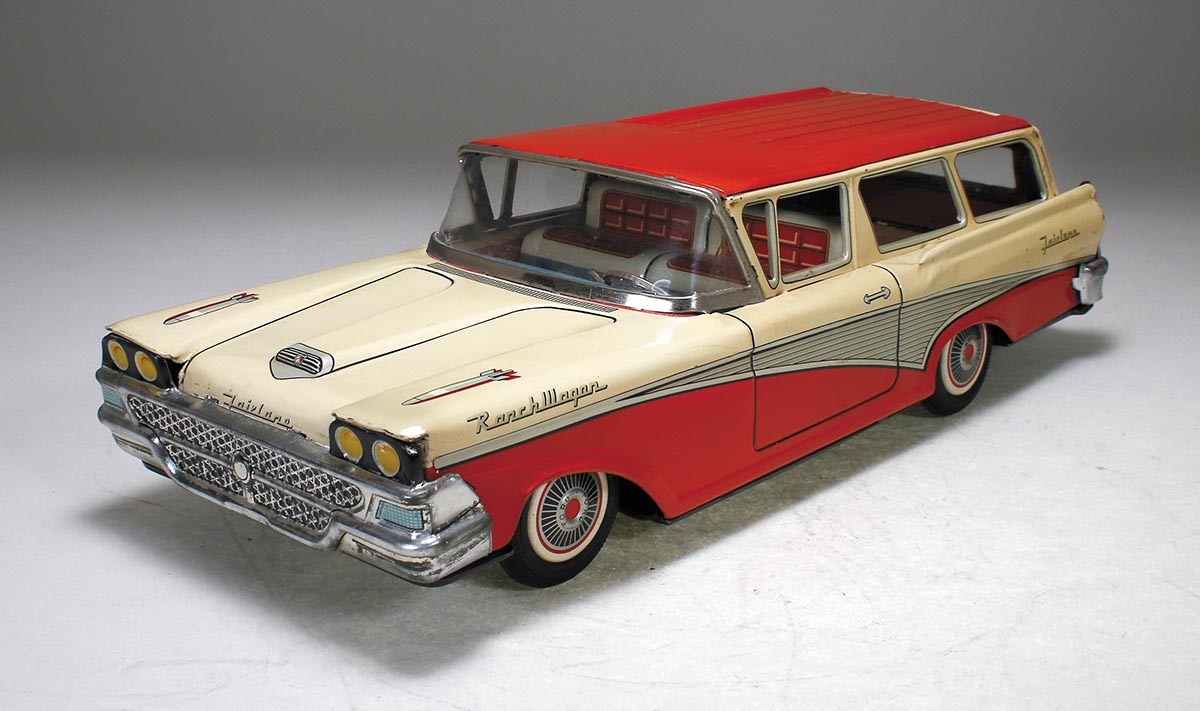 GENUINE 1/43 フォード ランチ ワゴン 1959 レッド/ホワイト