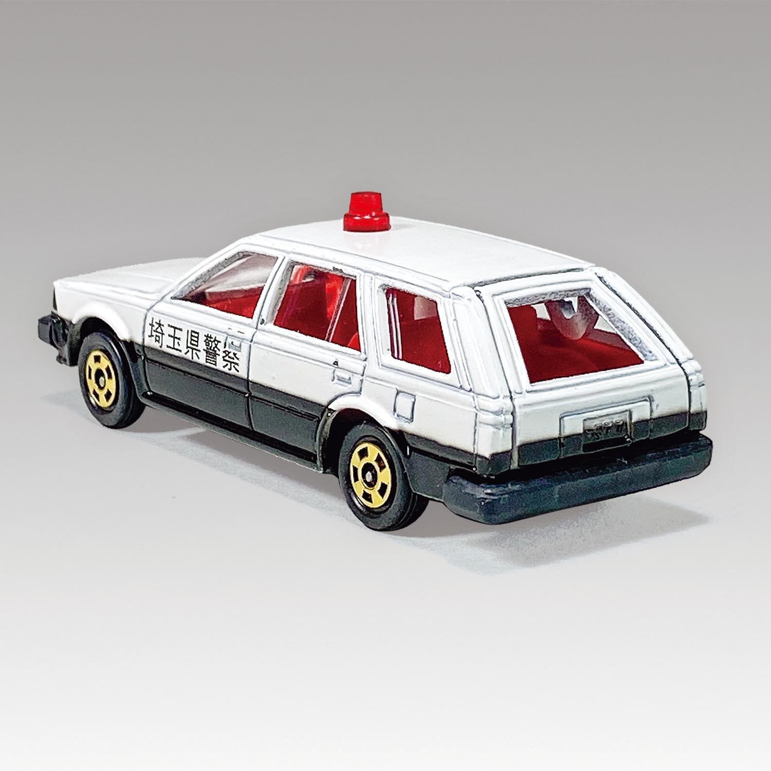新発売 5427］ トミー トミカ 34-4-11 ニッサン ブルーバードワゴン ミニカー