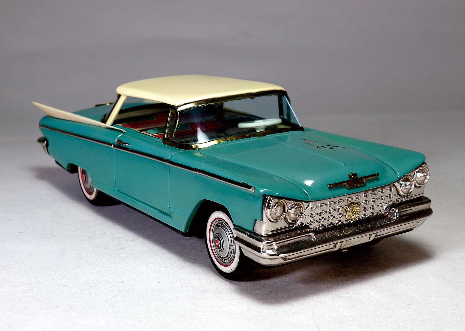 1960年代 イチコーのビュイック・インビクタ ４４cm｜乗り物