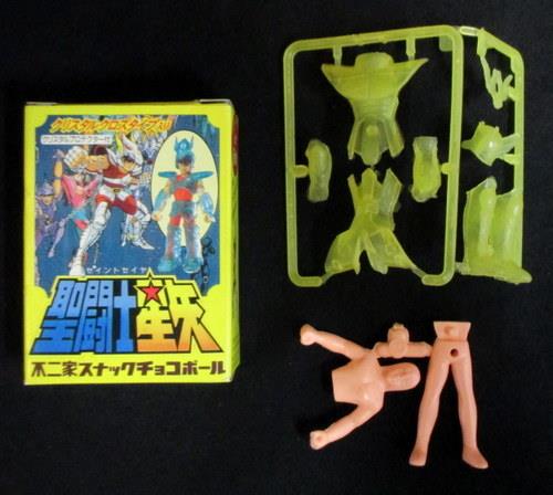 不二家スナックチョコボール　聖闘士星矢クリスタルクロス　星矢　食玩 不二家スナックチョコボール 聖闘士星矢 クリスタルクロスタイプ入り