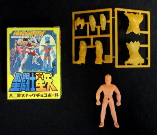 不二家スナックチョコボール 聖闘士星矢 クリスタルクロスタイプ入り 【レオアイオリア】