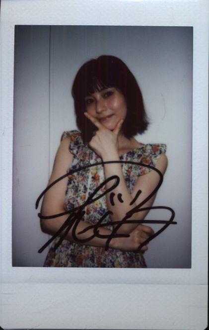当選品] 大久保桜子 直筆サイン入りチェキ - メルカリ