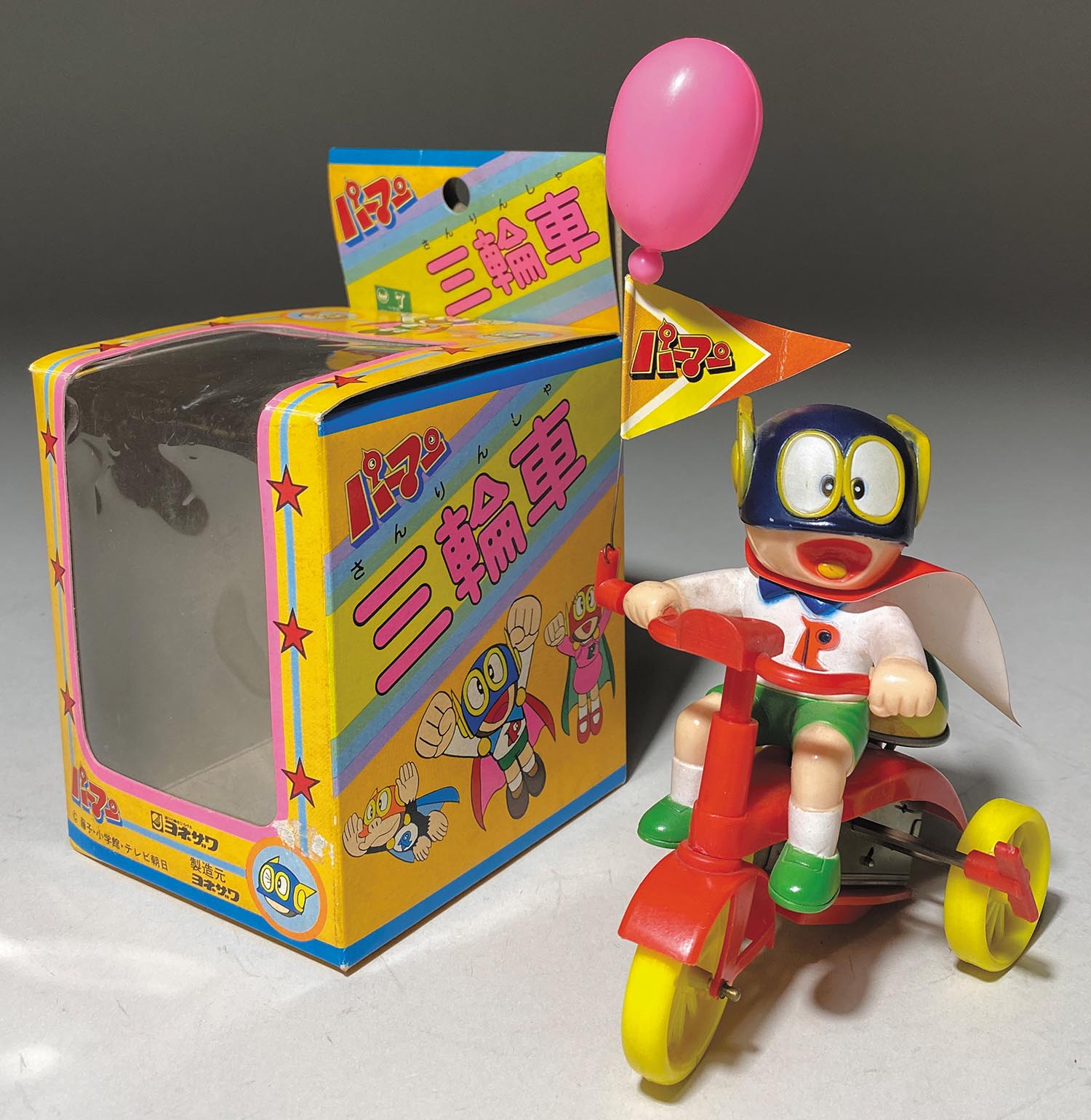 【感謝価格】 1027］ ヨネザワ 三輪車 パーマン ピンズ・ピンバッジ・缶バッジ