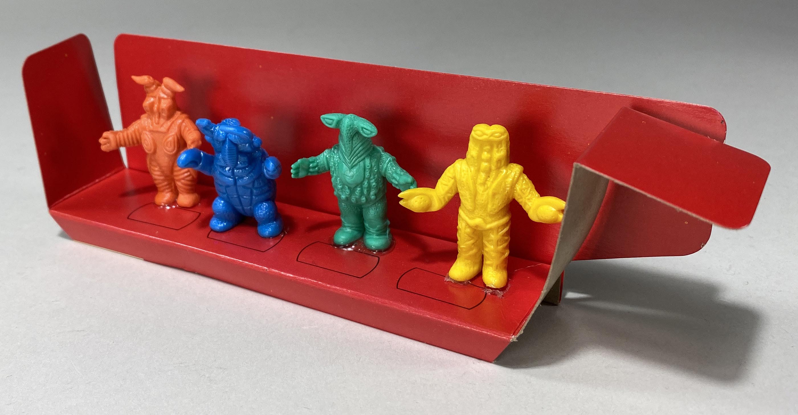 トップ製菓 怪獣消しゴム トップサン 怪獣軍団ガム(ゼットン トップ製菓 怪獣消しゴム トップサン 怪獣軍団ガム(ゼットン