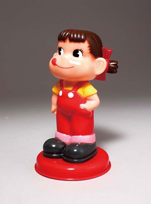 不二家 ペコちゃん人形 ポコちゃん貯金箱 - メルカリ