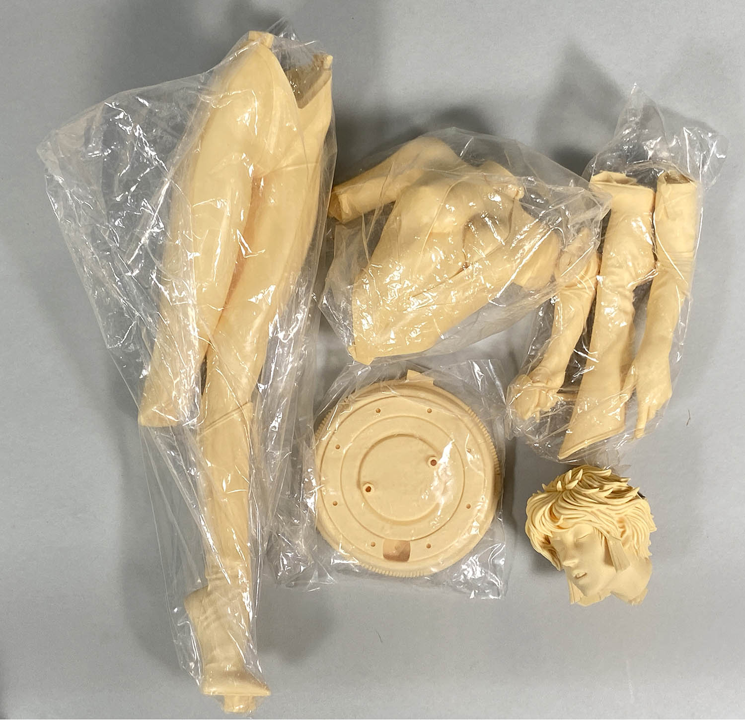 ボークス キューティーハニー 1/4 空山基 ガレージキット 未組立