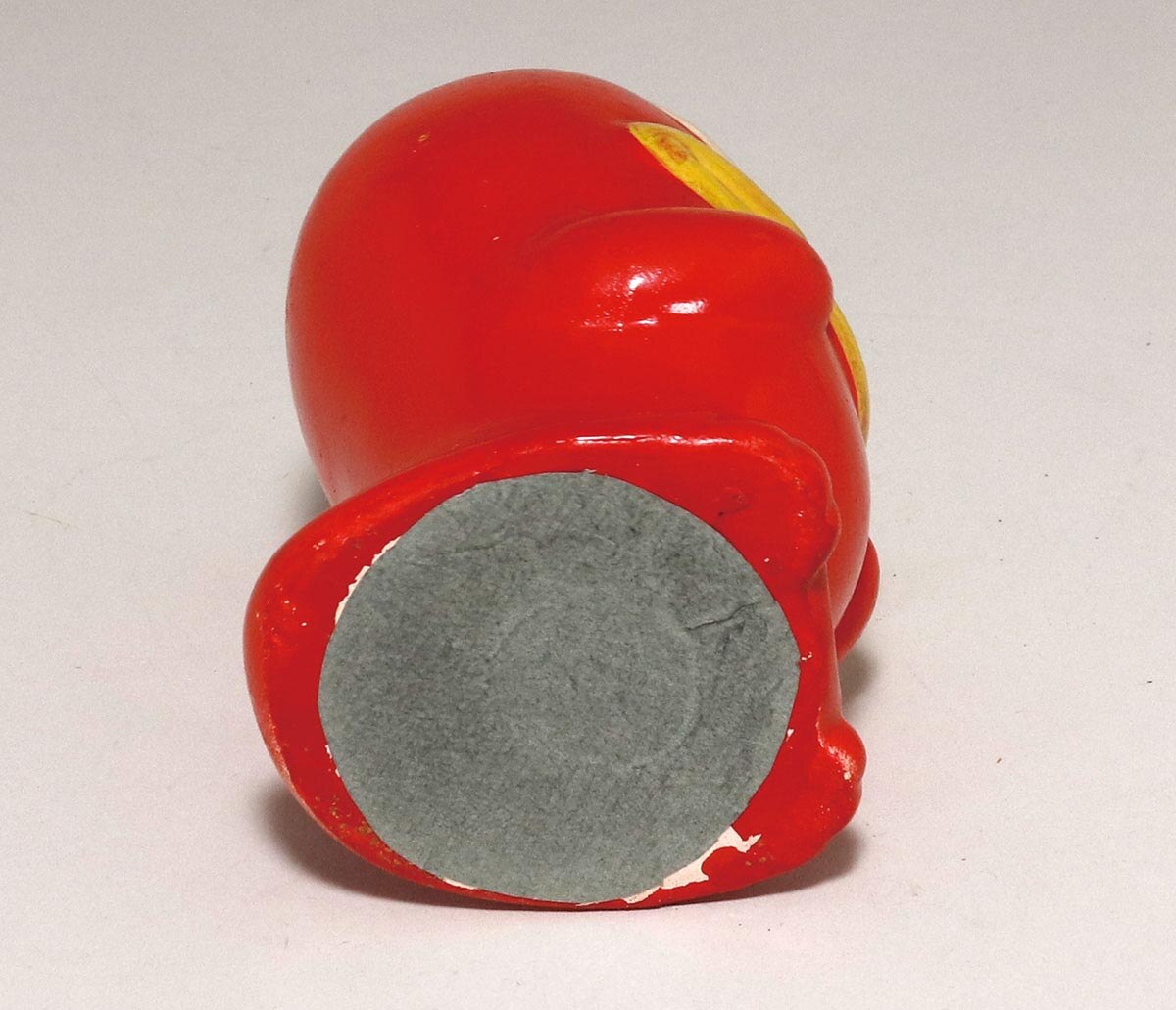 赤いQ太郎陶器製貯金箱