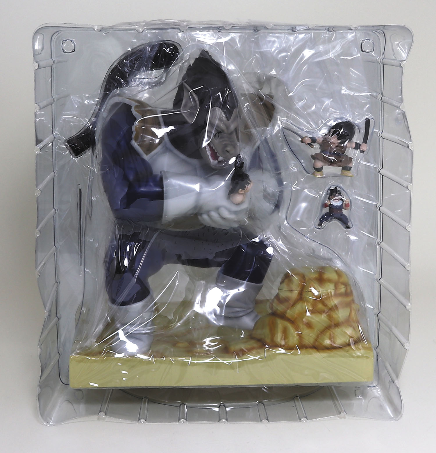 ジーマ 大猿ベジータ ジオラマモデル ヤジロベー・シッポ斬りVer