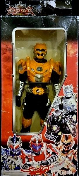 AULDEY 鎧甲勇士（アーマーヒーロー）煉曜鎧甲 アクションフィギュア Amazon.co.jp: おもちゃ AULDEY TOYS 鎧甲勇士 炎龍俠 PVC&ABS製塗装