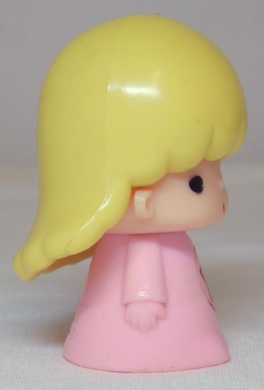 1976年貴重品！黄色髪ララのぬいぐるみLittleTwin Starsサンリオ 1976年】リトルツインスターズ ぬいぐるみ キキとララ 参考買取