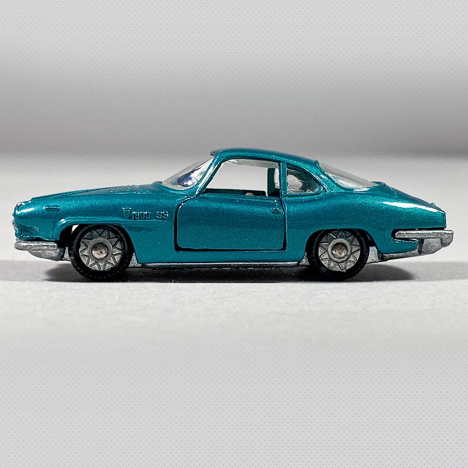 Penny 26 Alfa Romeo Giulia SS Blue