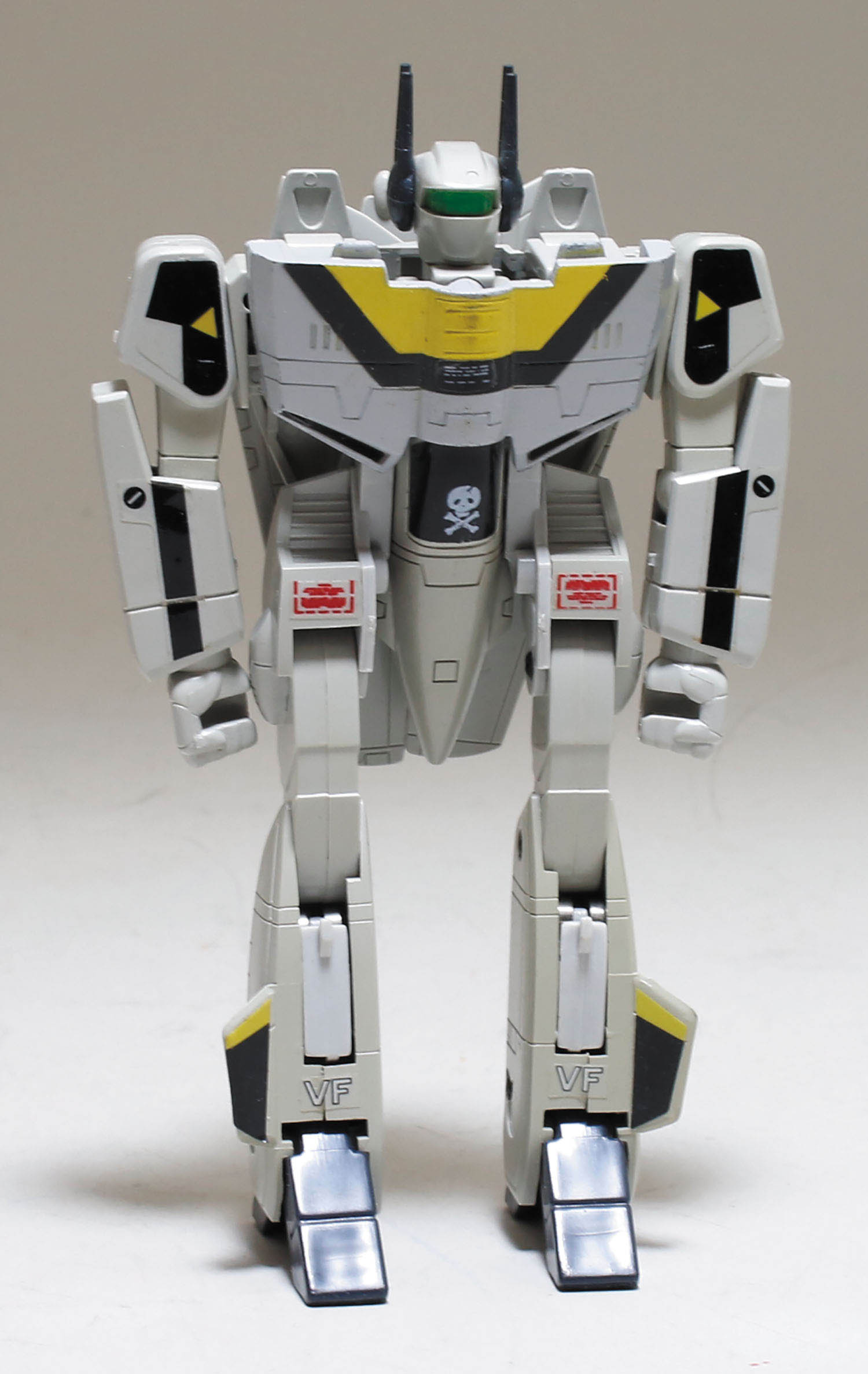 タカトク　バトロイドバルキリー タカトク 1/100スケール VF-1S バトロイドバルキリー