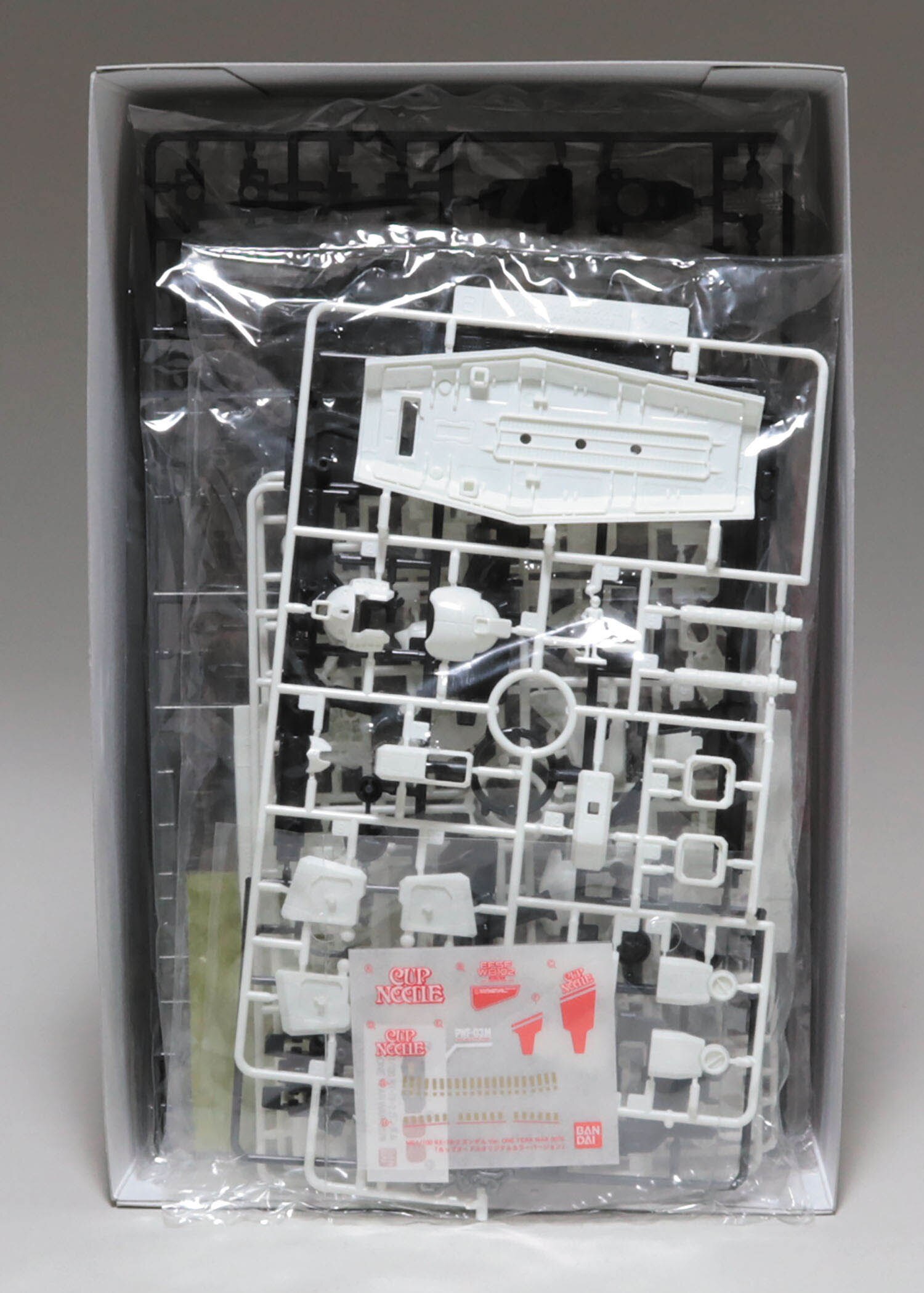BANDAI - 非売品 RX-78-2 ガンダム カップヌードル オリジナルカラーバージョン 1/100 MG RX-78-2 ガンダム カップヌードルオリジナルカラー