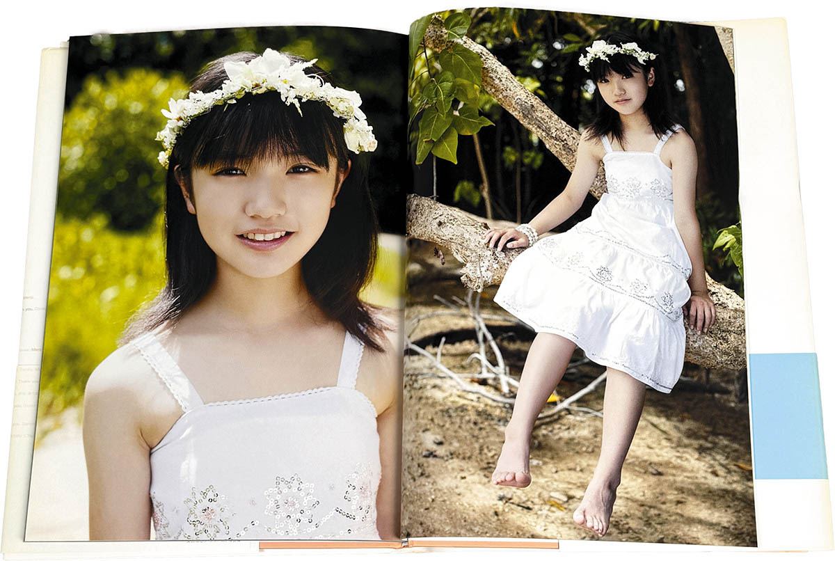 9077] Brainstorm/写真:ALEX WON「美山加恋 直筆サイン本「美山加恋