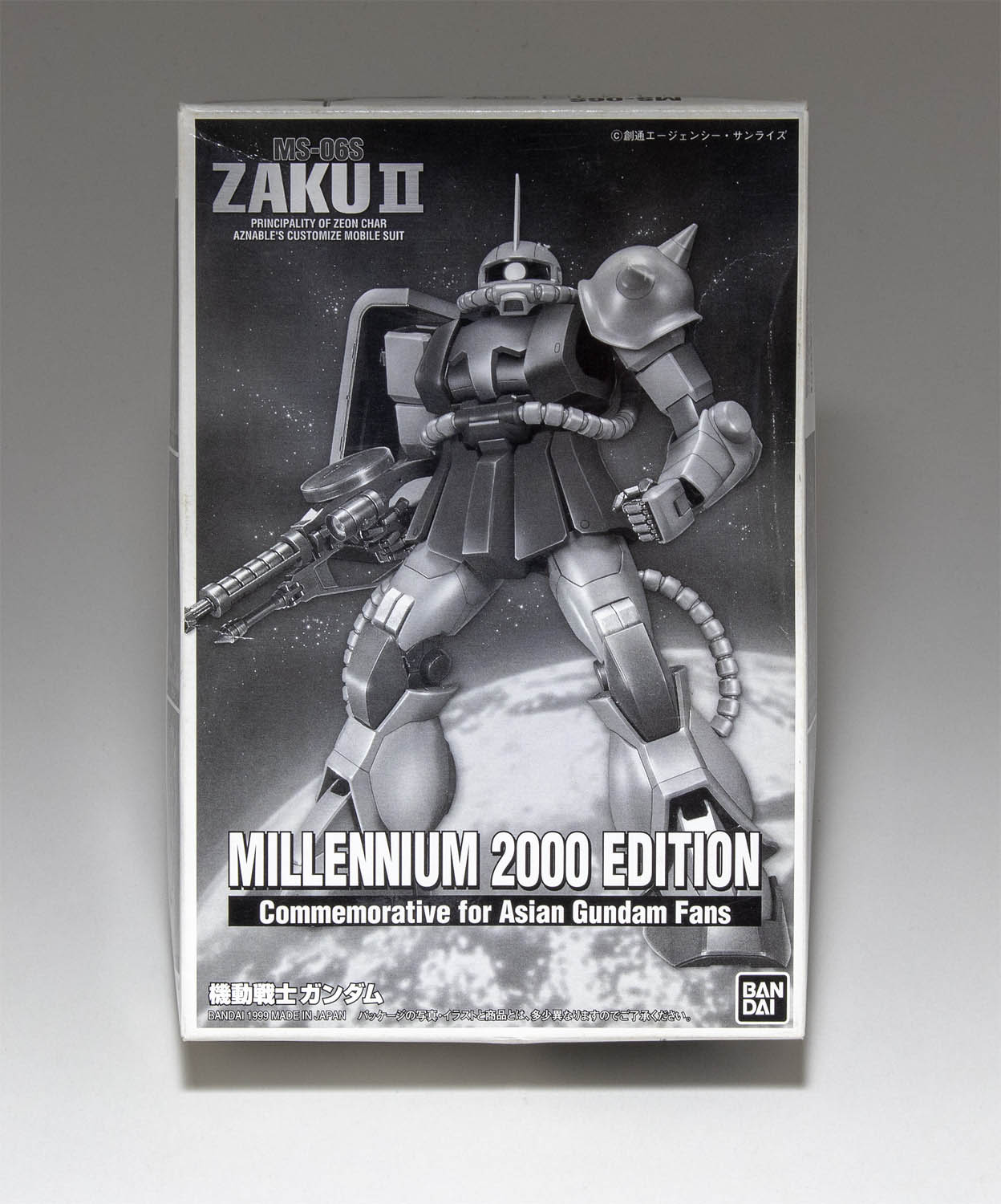 定番HOT未組立/1/144 ガンダム MILLENNIUM 2000 EDITION ブラッククリア/アジア 限定 非売品 ミレニアム/ガンプラ プラモデル/バンダイ 機動戦士ガンダム