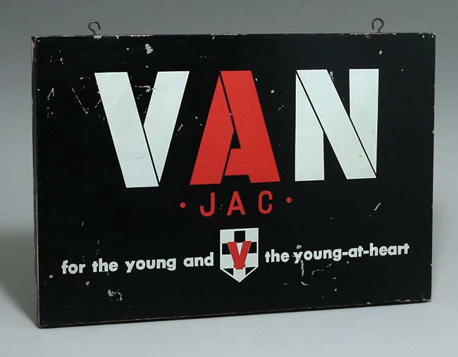 VAN JAC 木製看板 黒