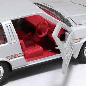 三菱自動車・スタリオン ミニカー 箱付