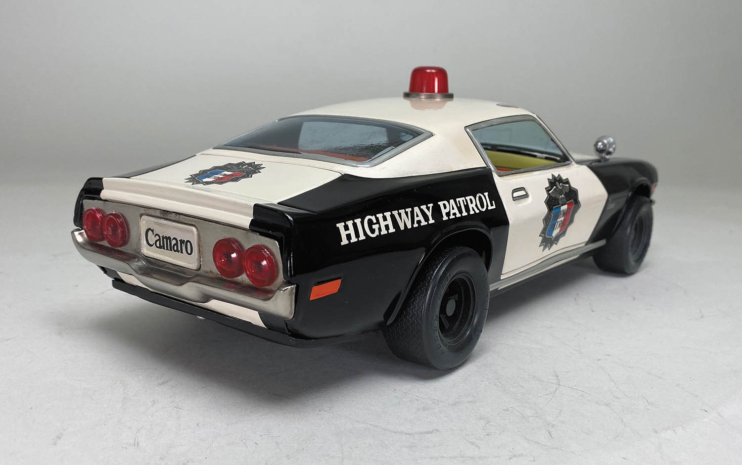 人気カラーの Patrol Car Highway Patrol Camaro Second Generation 自動車