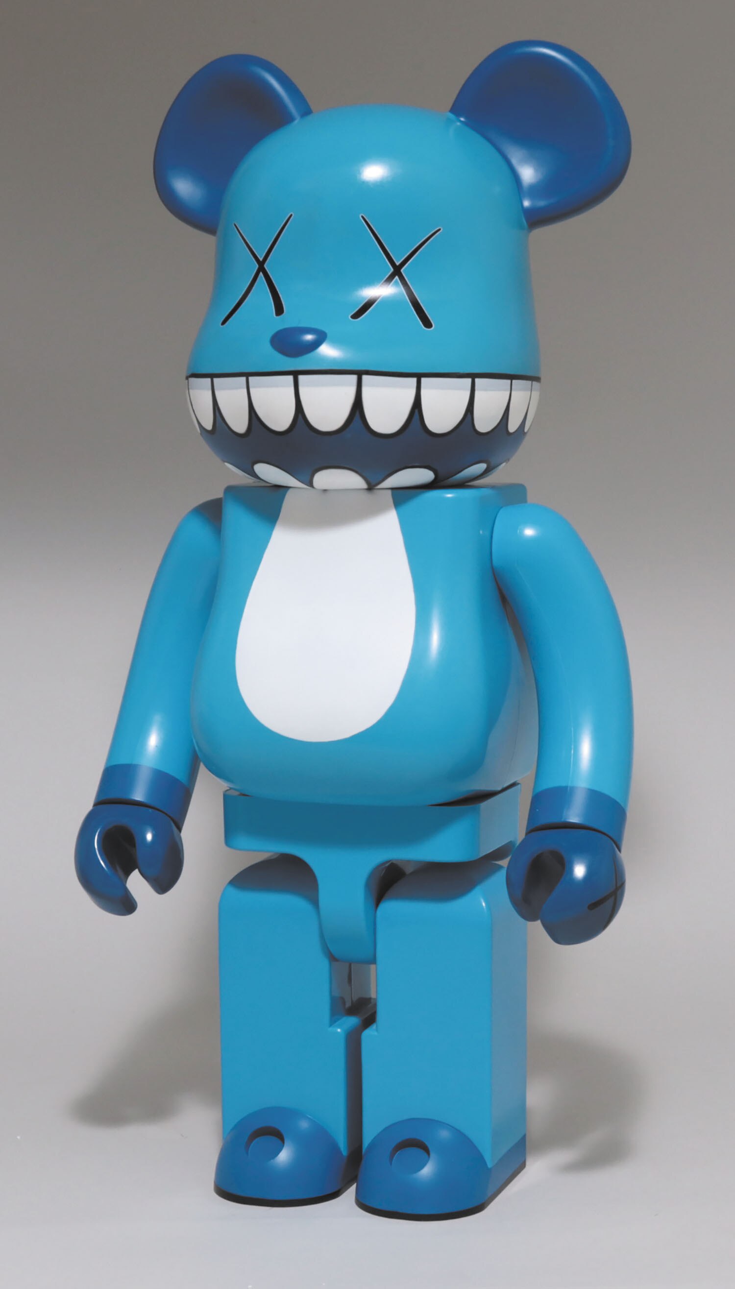 Japan Lover Me Store - KAWS × Sukajan. BLUE BE@RBRICK BEARBRICK KAWS AVEX  JAPAN CHOMPERS 1000% MEDICOM TOY FIGURE Shop your own KAWS via  www.JLM-STORE.com . #KAWS #Sukajan #EmbroideredJacket #SukajanJapan #Tokyo  #TokyoFashion #