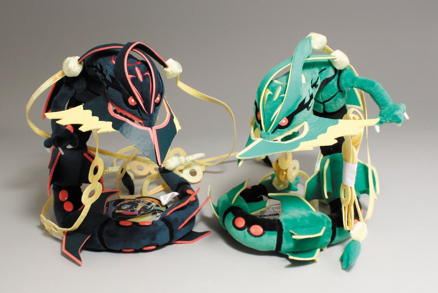 Jp mega shiny rayquaza plush <3