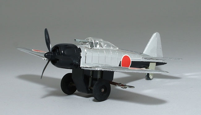 トープレ シルバー 発火 ゼロ戦