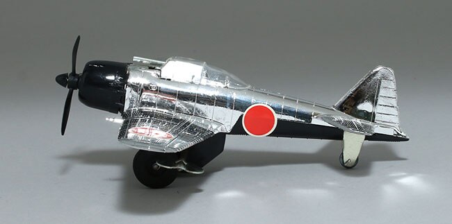 トープレ シルバー 発火 ゼロ戦