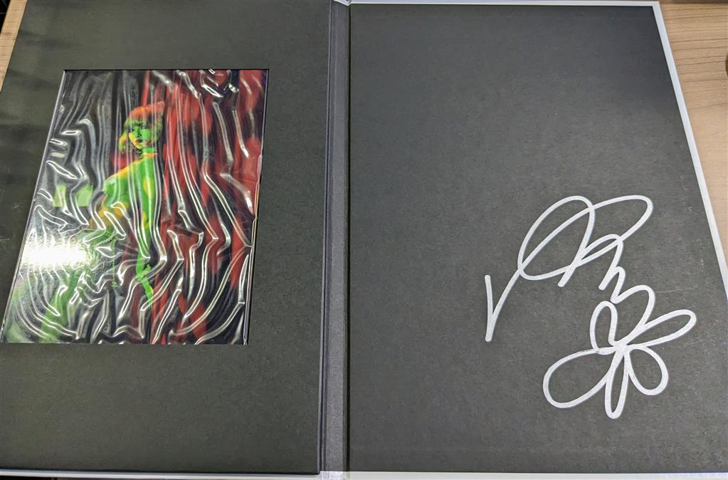 E Net Frontier Monthly NEO Yuri Morishita special edition with 10 raw