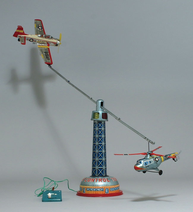 Cragstan AIR CONTROL TOWER WITH AIRPLANE AND HELICOPTER