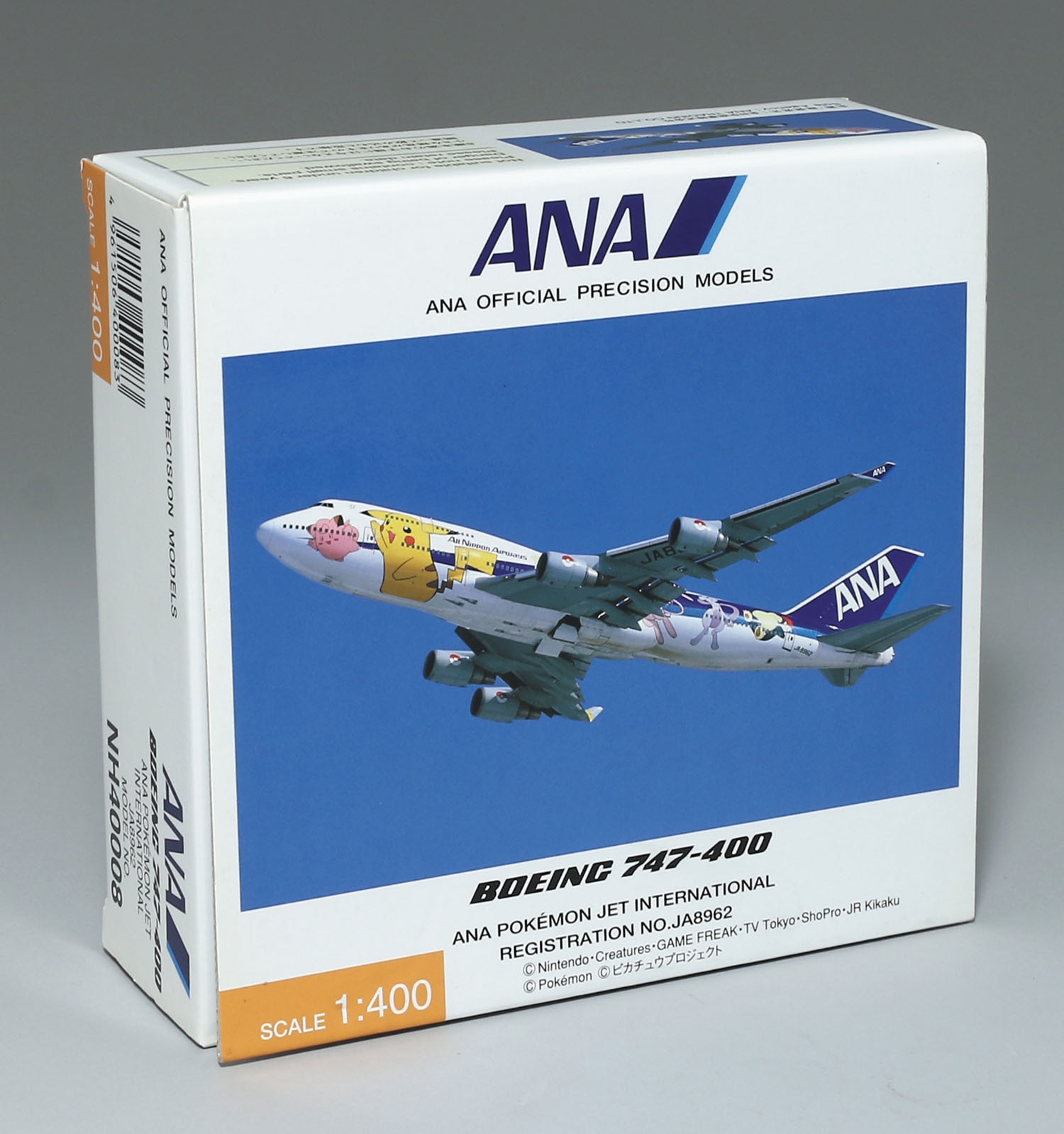 ANA 1/400 ポケモンジェット JA8962 BOEING 747-400
