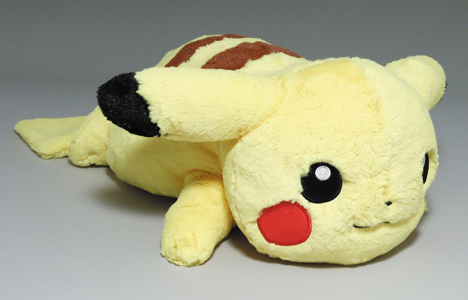 ポケモンセンター限定 2010年くったりピカチュウ ぬいぐるみ 大