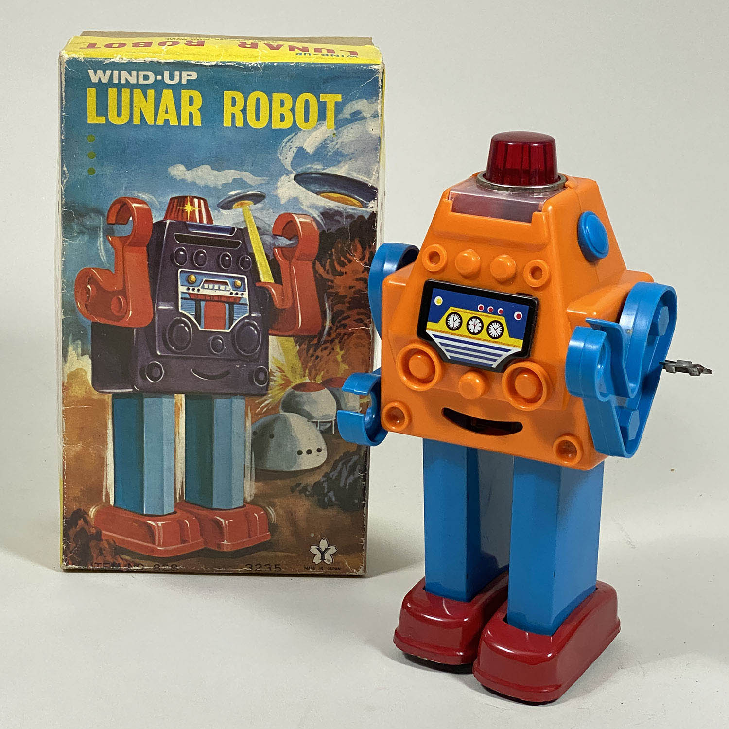 luna robot toy