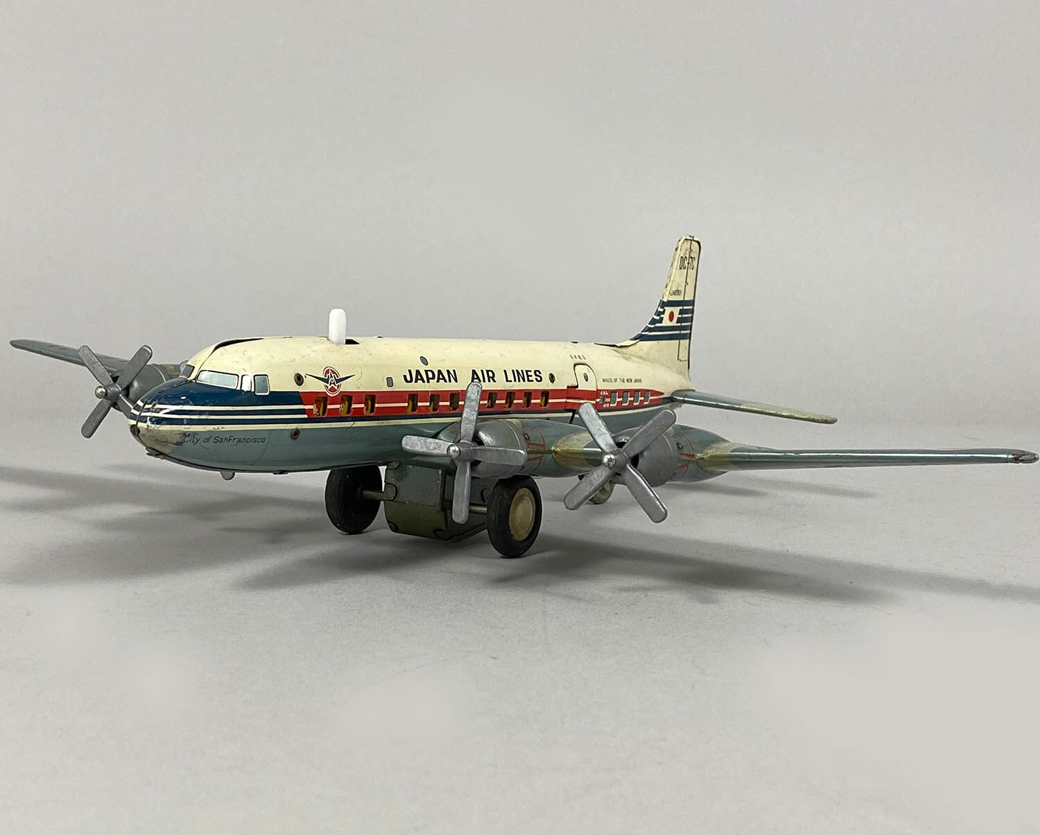 Japan Airlines DC-7C