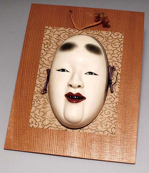 【きれいめファッション51選】上品さと清潔感をキープし 日本製 能面の立体春画 絵画